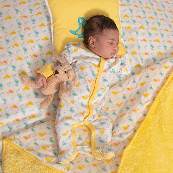 Newborn Hospital Bag Clothing Checklist