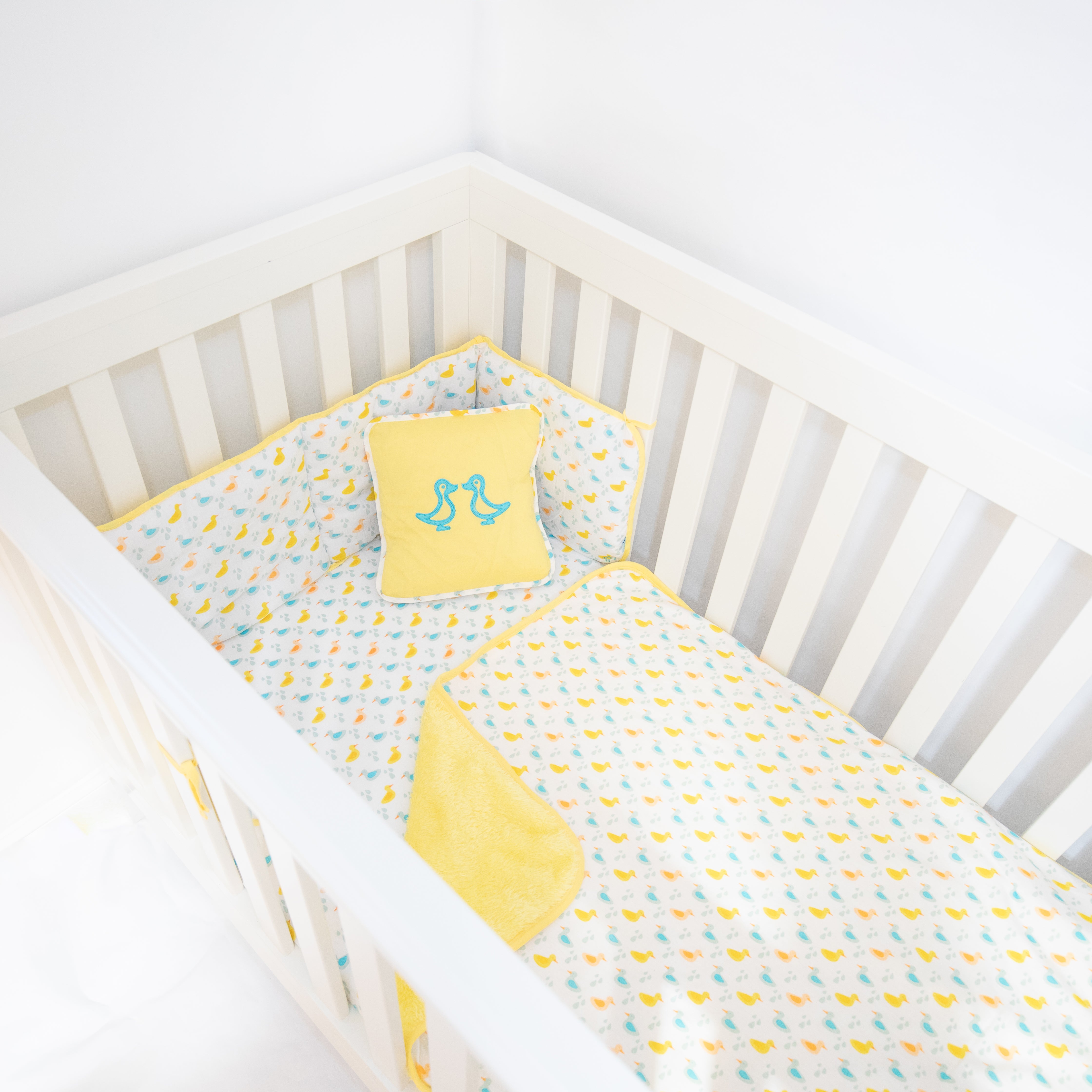 Childrens cot bedding best sale