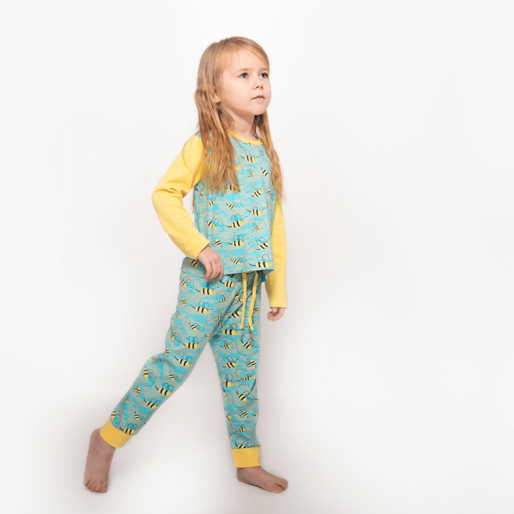 Busy Bees Dressing Gown and Jersey Pyjamas Luxury Gift Set