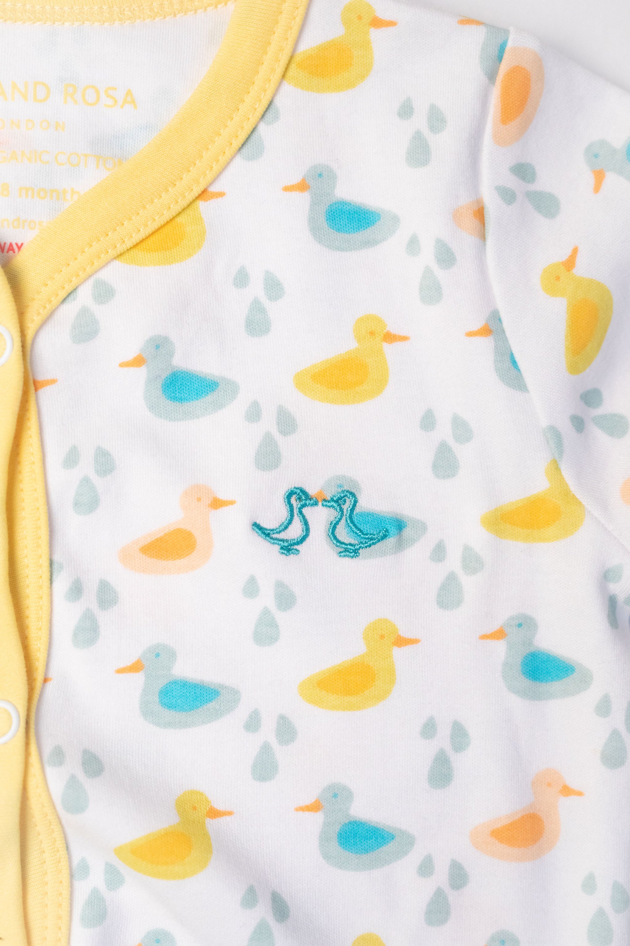 Little Ducks Luxury Baby 6 Piece Gift Set in Organic Cotton